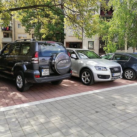 Apartamento Kingston Pirot Exterior foto