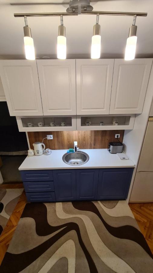 Apartamento Kingston Pirot Exterior foto