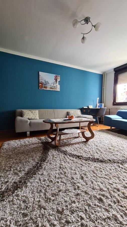 Apartamento Kingston Pirot Exterior foto