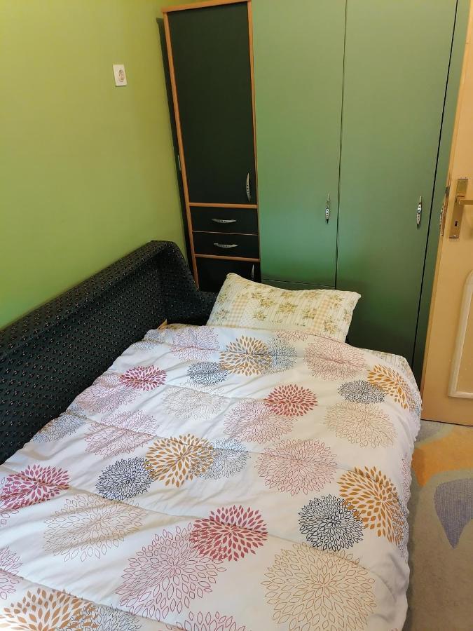 Apartamento Kingston Pirot Exterior foto