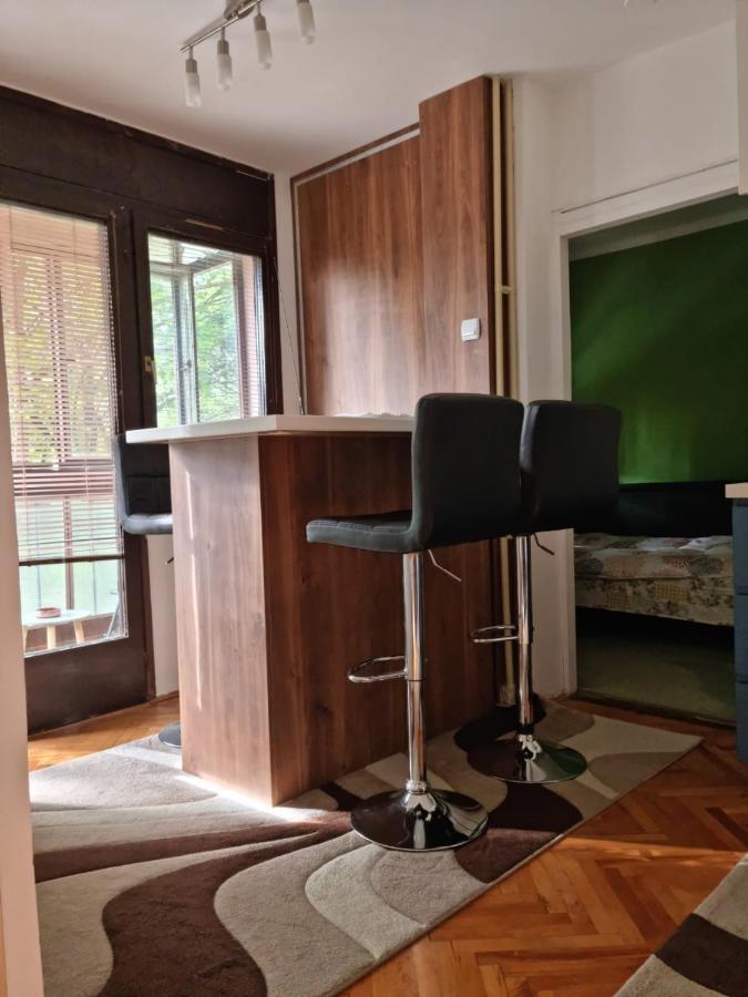 Apartamento Kingston Pirot Exterior foto