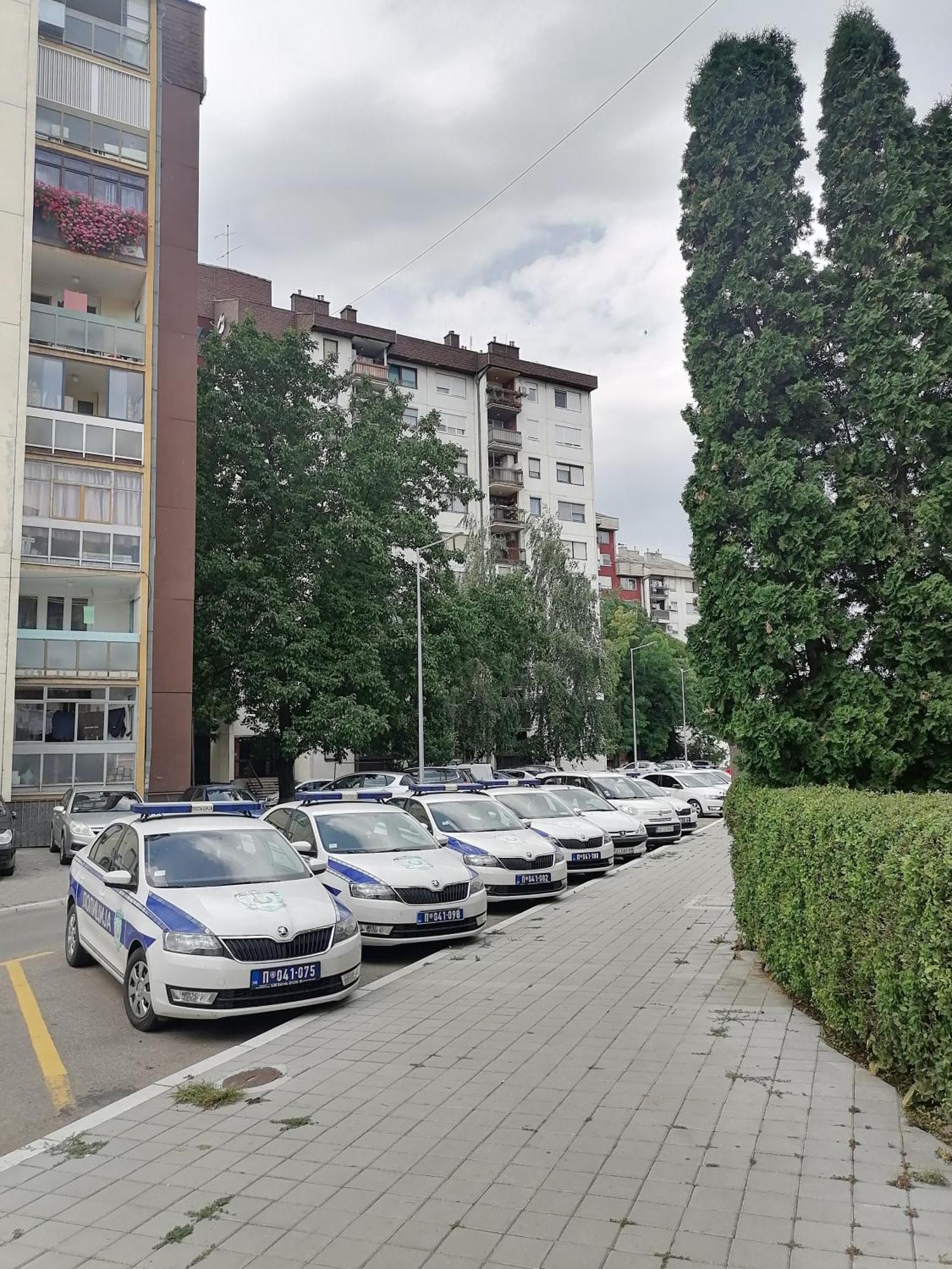 Apartamento Kingston Pirot Exterior foto