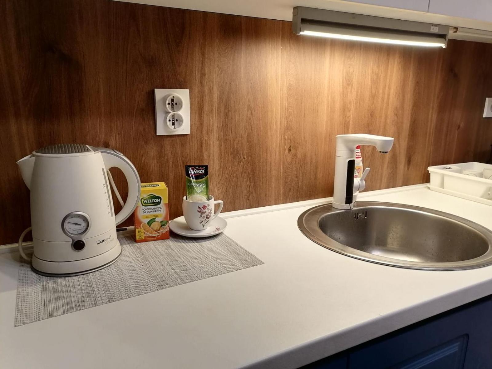 Apartamento Kingston Pirot Exterior foto