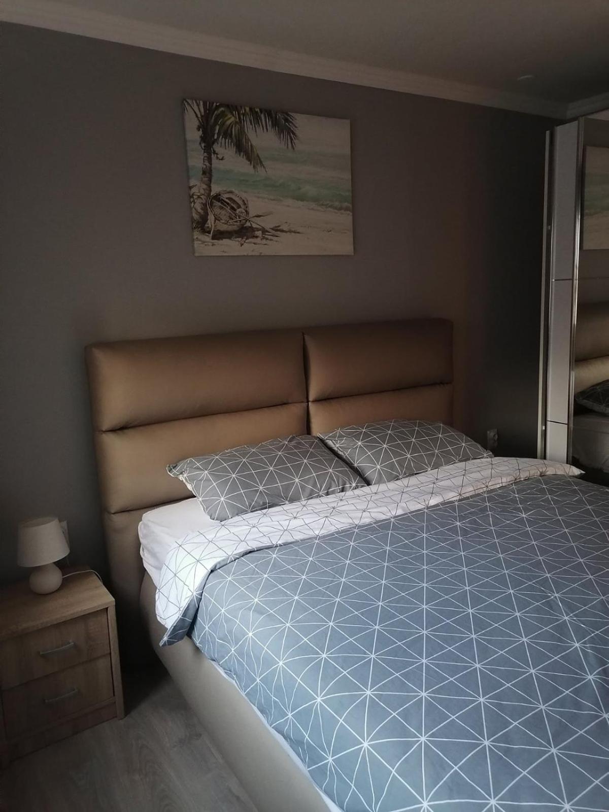 Apartamento Kingston Pirot Exterior foto